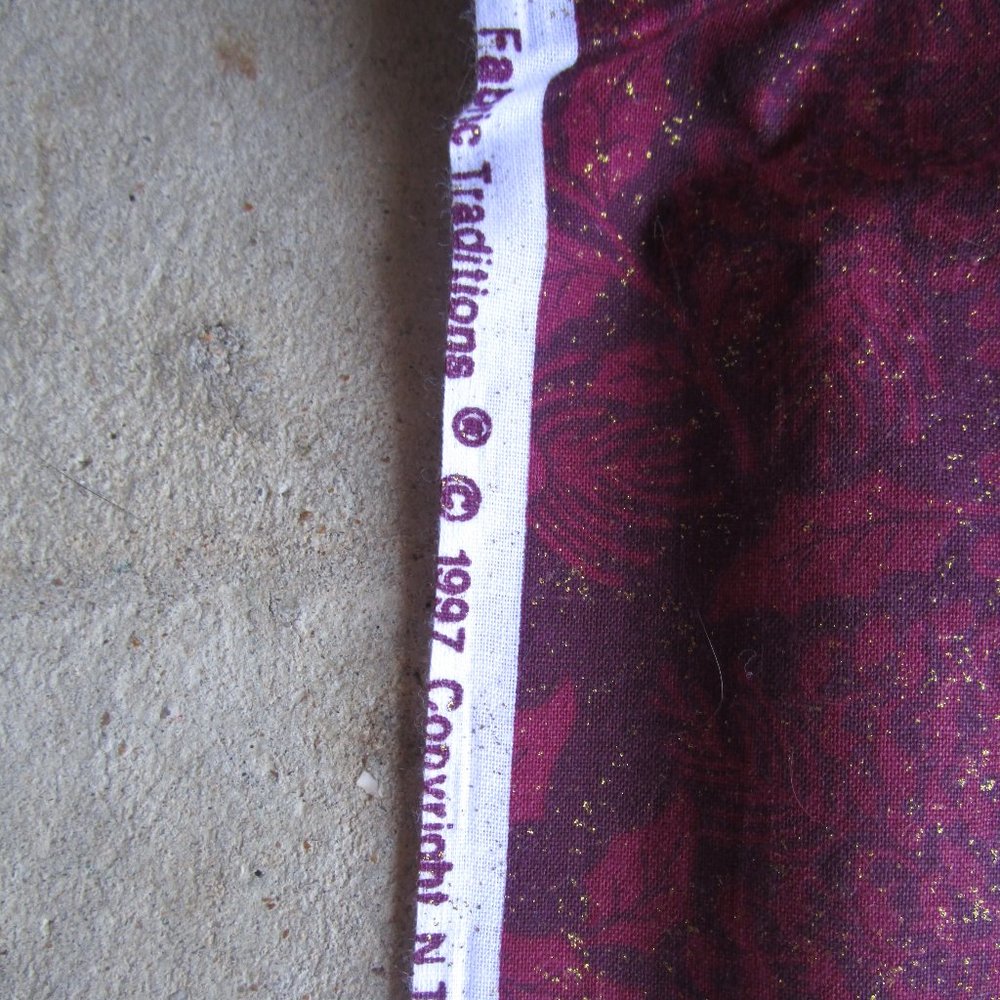 Vintage Fabric Traditions 1997 Holiday Glitter Fabric